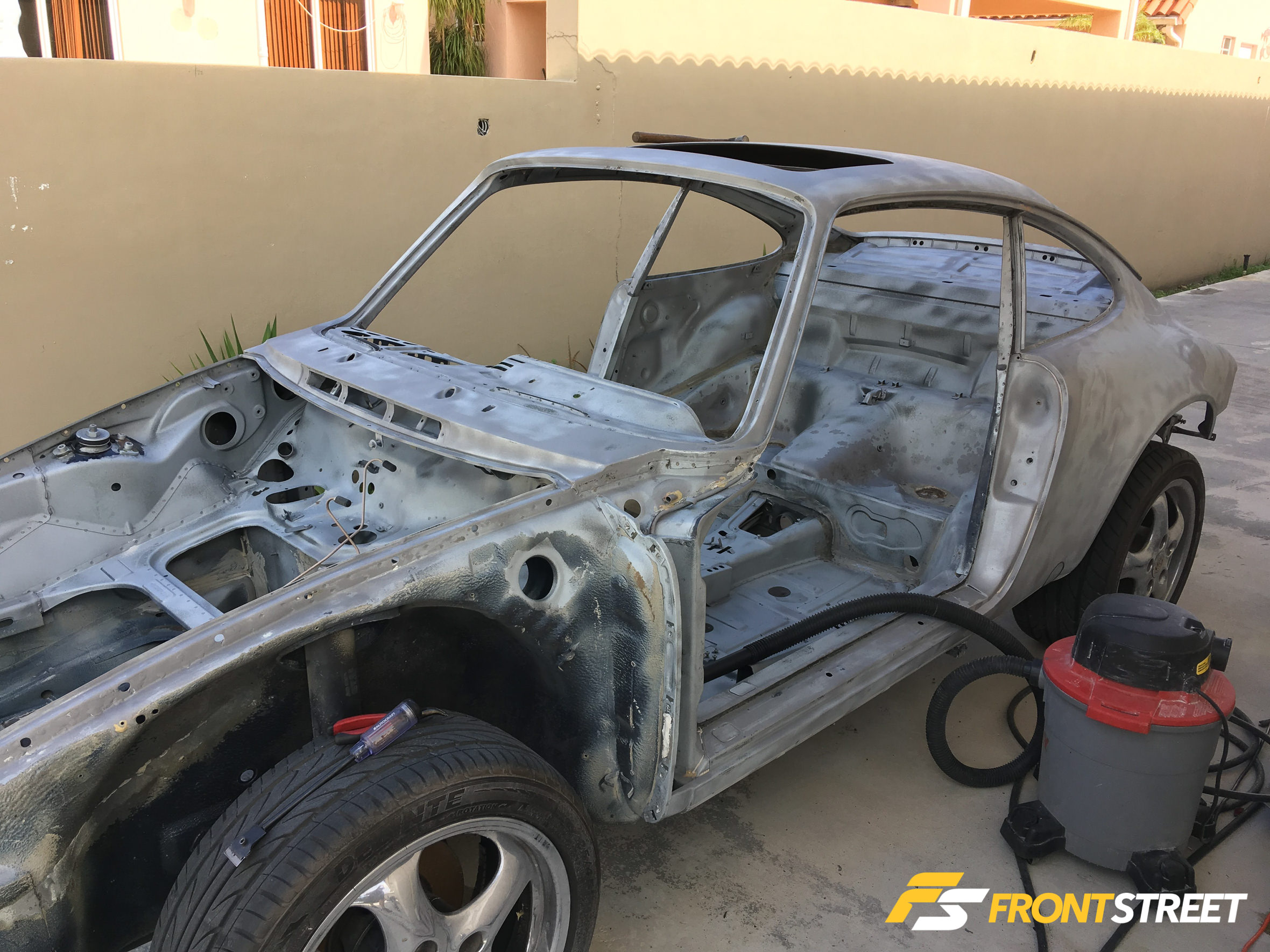 Why The World Needs More Of Alex Aguiar's Tinkered 1985 Porsche 911
