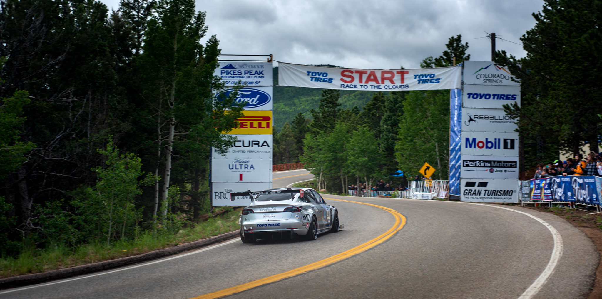 Tesla Model 3 Races The Distance At Pikes Peak International Hill Climb 2021 0125